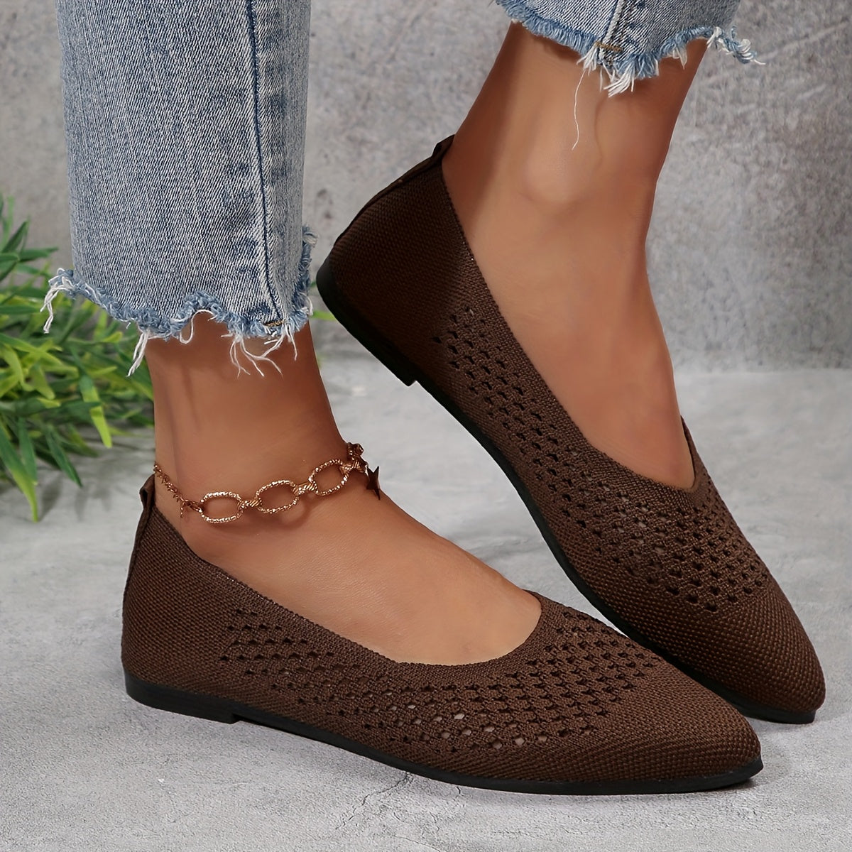 Women's Solid Color Knitted Pointed Toe Flats Comfortable Shoes