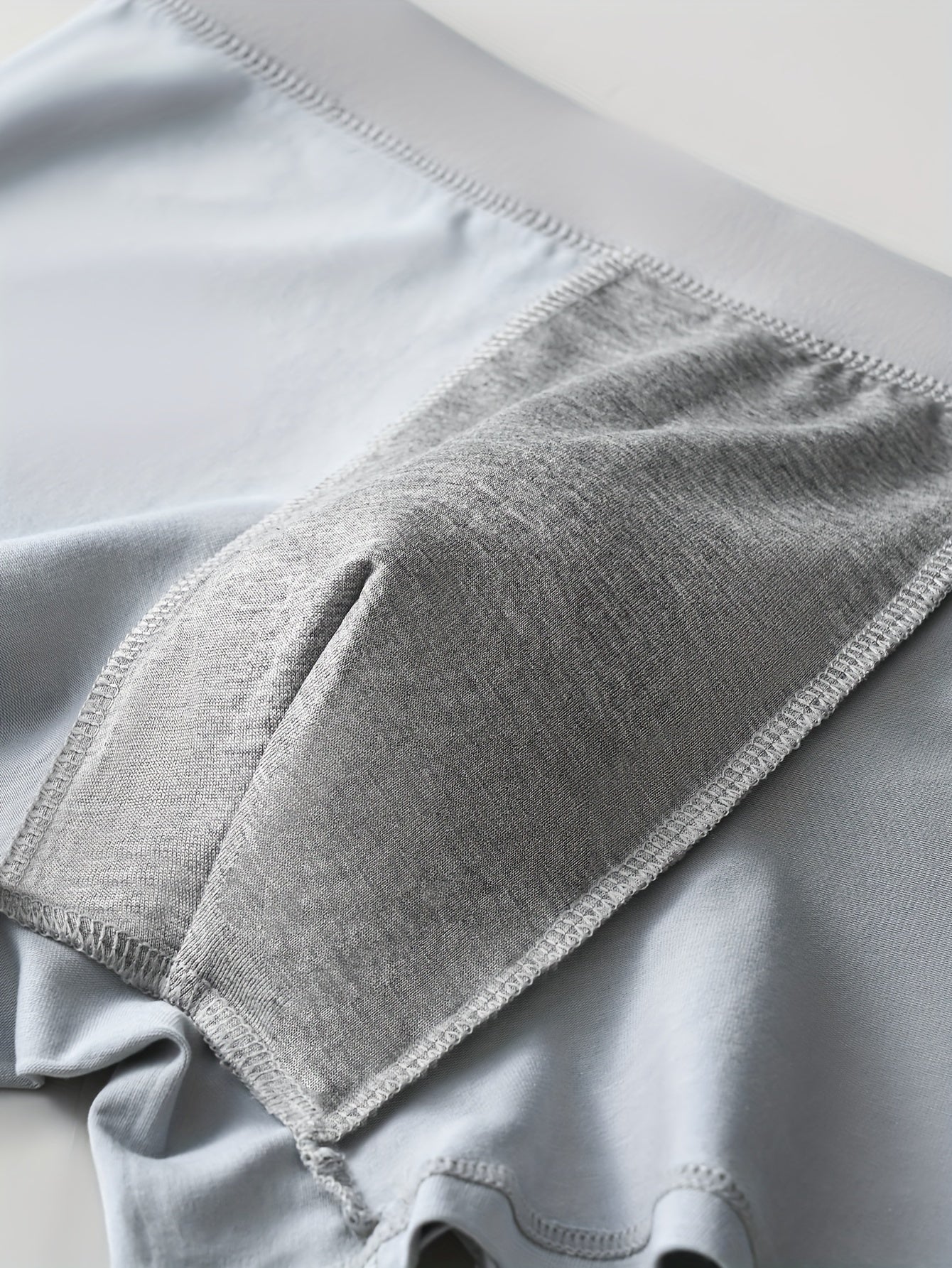 Men's 4-Pack Moisture-Wicking Breathable Boxer Briefs with Belt for Sports and Daily Wear