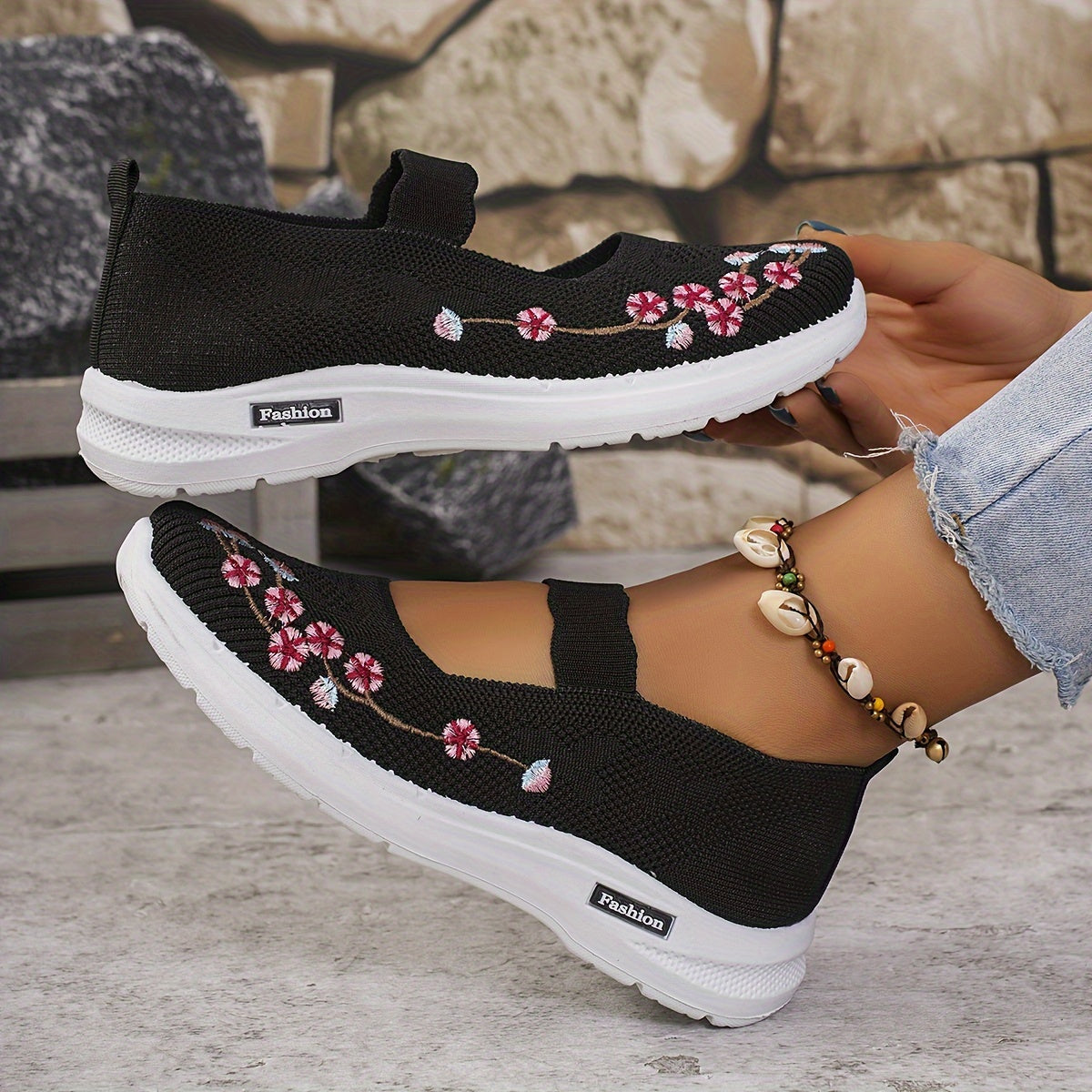 Women's Embroidered Casual Sports Shoes Breathable Lightweight Walking Sneakers