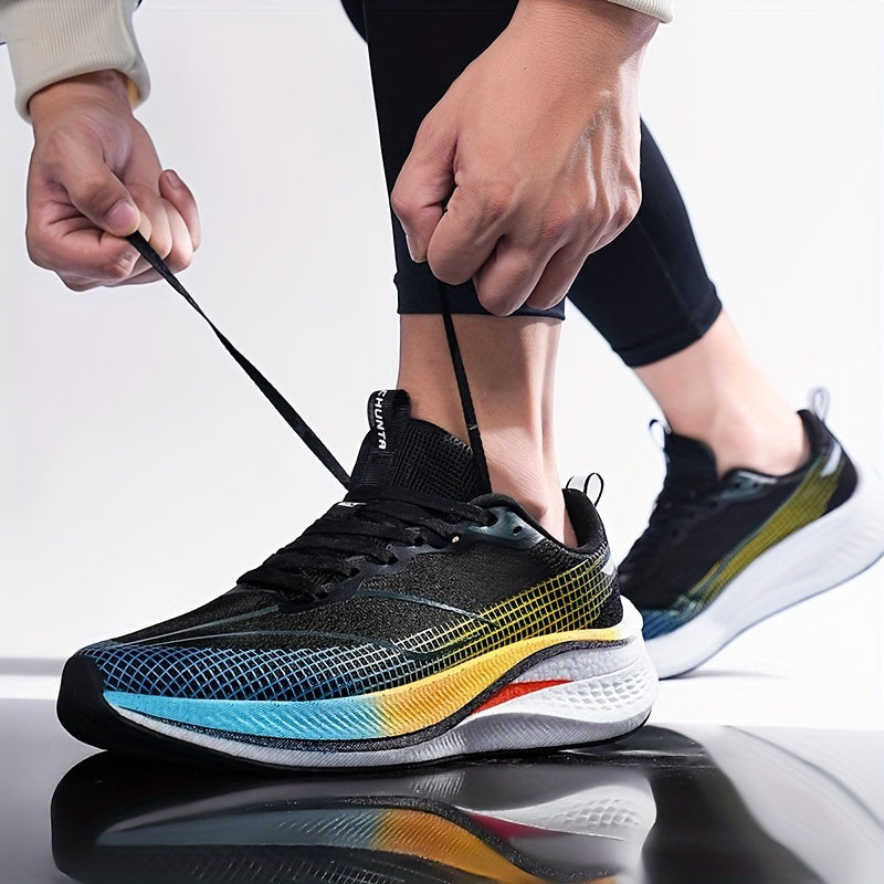 Erkaklar uchun yengil vaznli yugurish poyabzallari, zarba qabul qilish, gradient rang va tashqi mashg'ulotlar uchun sirpanmas dizayn.