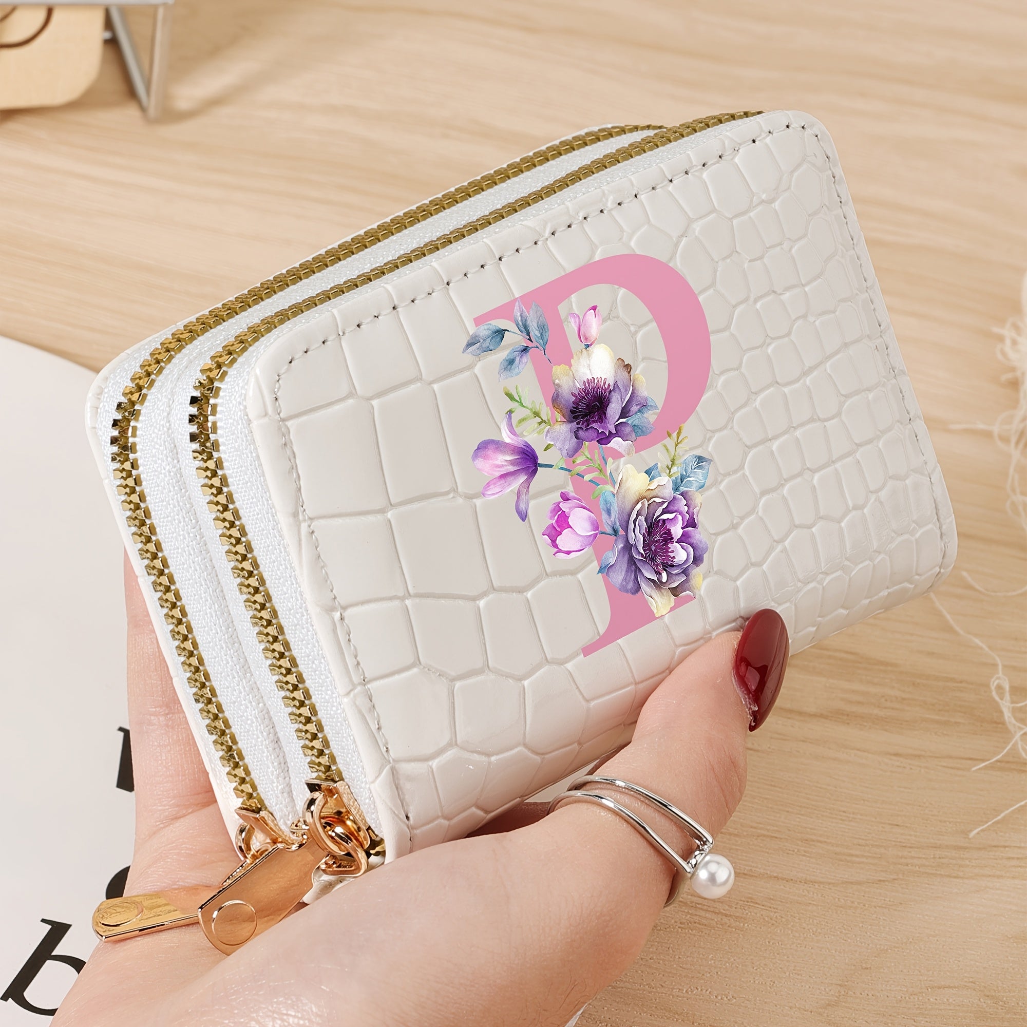 Стильный женский кошелек с крокодиловым узором и дизайном "P", сумка с двойной молнией черного, белого и розового цветов. Модная монетница для путешествий и повседневного использования, школьный аксессуар с текстурой.