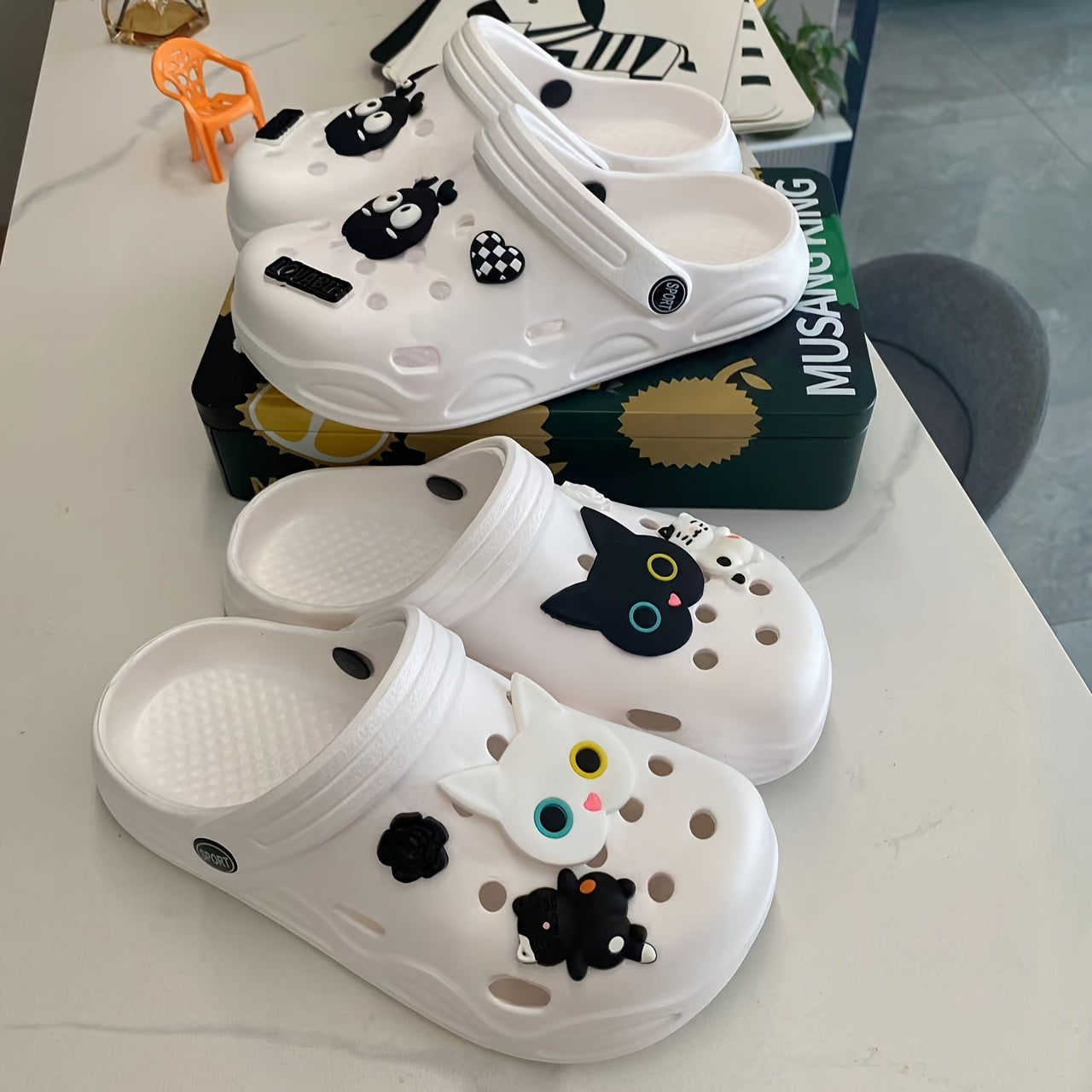 Women's EVA Beach Shoes with Cat Decorations Non-Slip Flat Sole Casual for Beach Garden Indoor