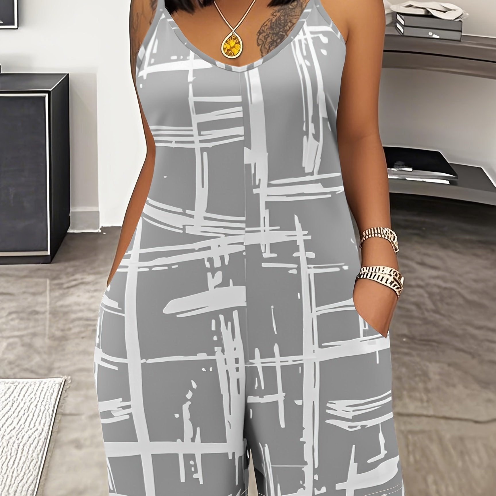 Women's V-Neck Black and White Block Print Dress Shorts Summer Fashion