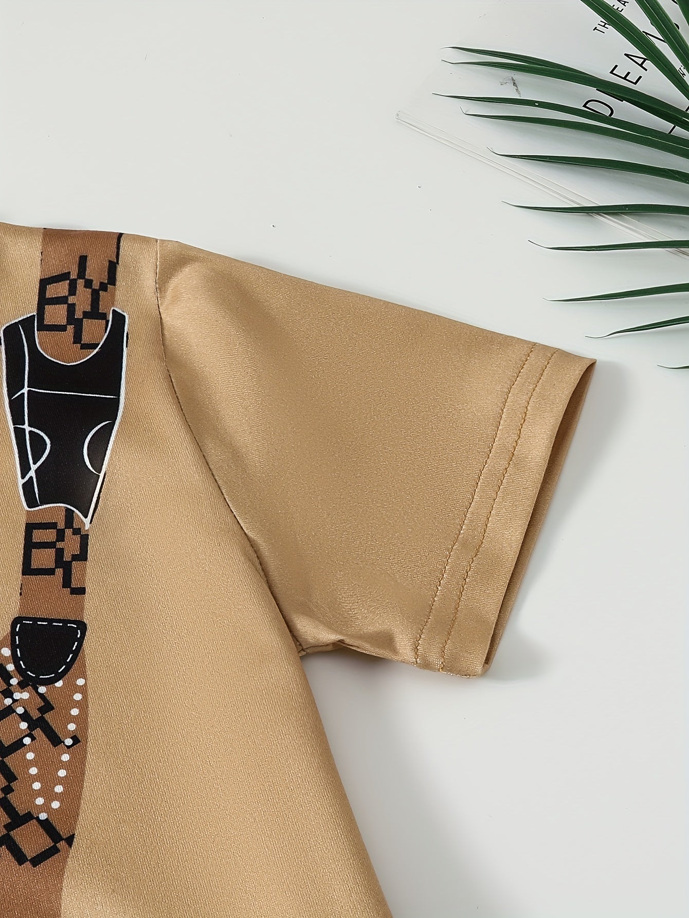 Boys Summer Outfit Set Beige T-Shirt Leopard Print Chest Bag Shorts Casual Polyester