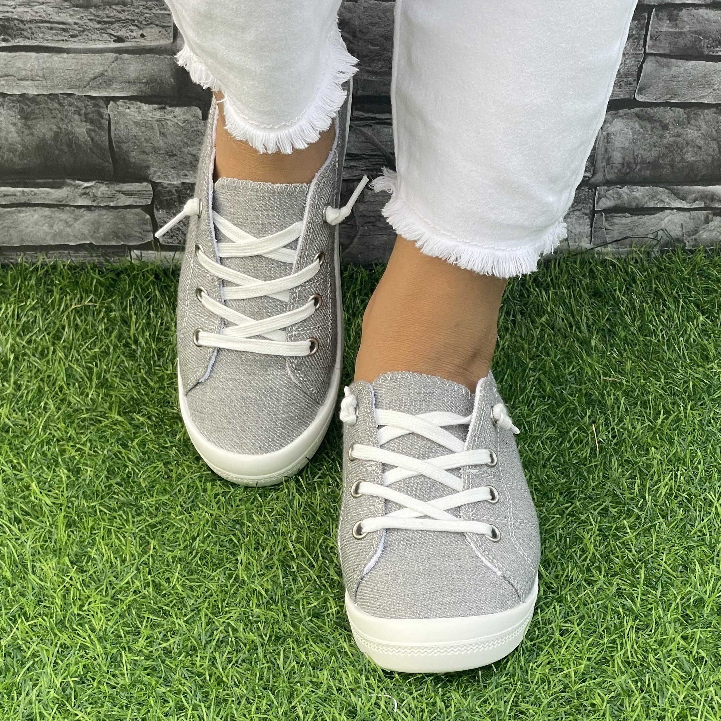 Women's Casual Solid Color Fabric Outdoor Work Shoes All-Season Lightweight