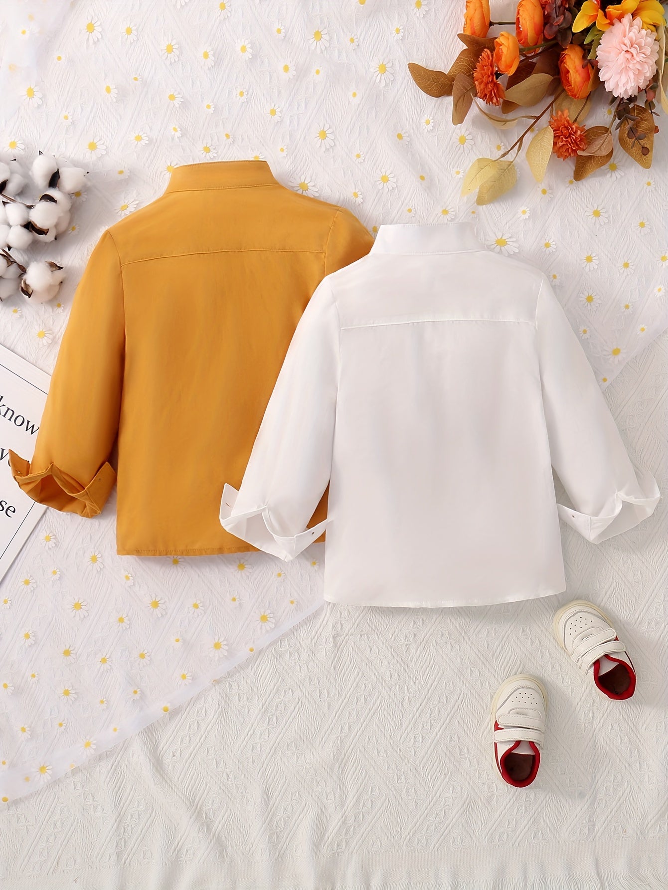 Camisa de manga larga de color sólido para niños con cuello alto para primavera y otoño