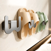 Держатель для тапочек для ванной с настенной полкой для обуви и металлическим подвесным органайзером - Установка без сверления, крючок для слива воды для хранения - Идеально подходит для использования в ванной, индивидуальная упаковка