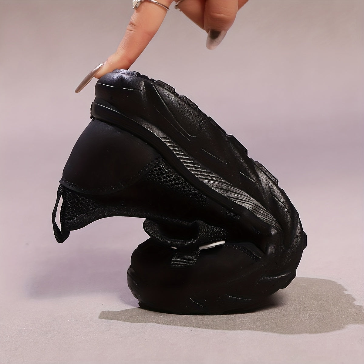 Ayollar uchun nafas oladigan slip-on sport poyabzali, qalin taglik bilan, yorqin pushti