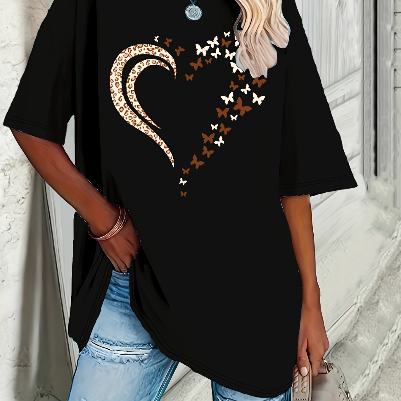 Plus Size Women's Light Blue Floral Heart T-Shirt Casual Short Sleeve Loose Fit