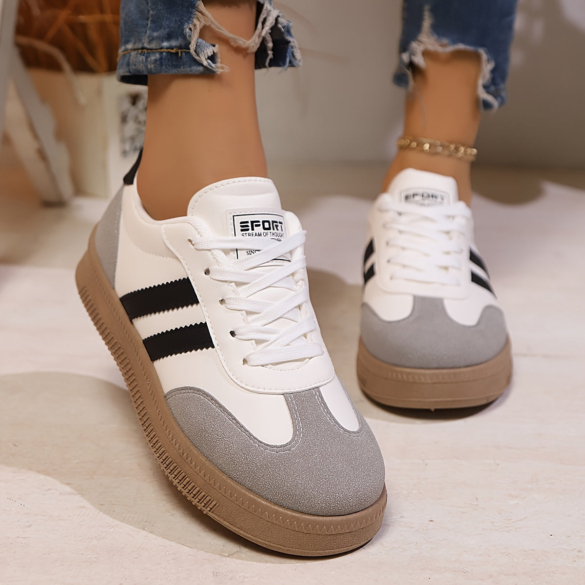 Women's Casual Sneakers Lightweight Lace-Up Shoes Anti-Slip PVC Sole