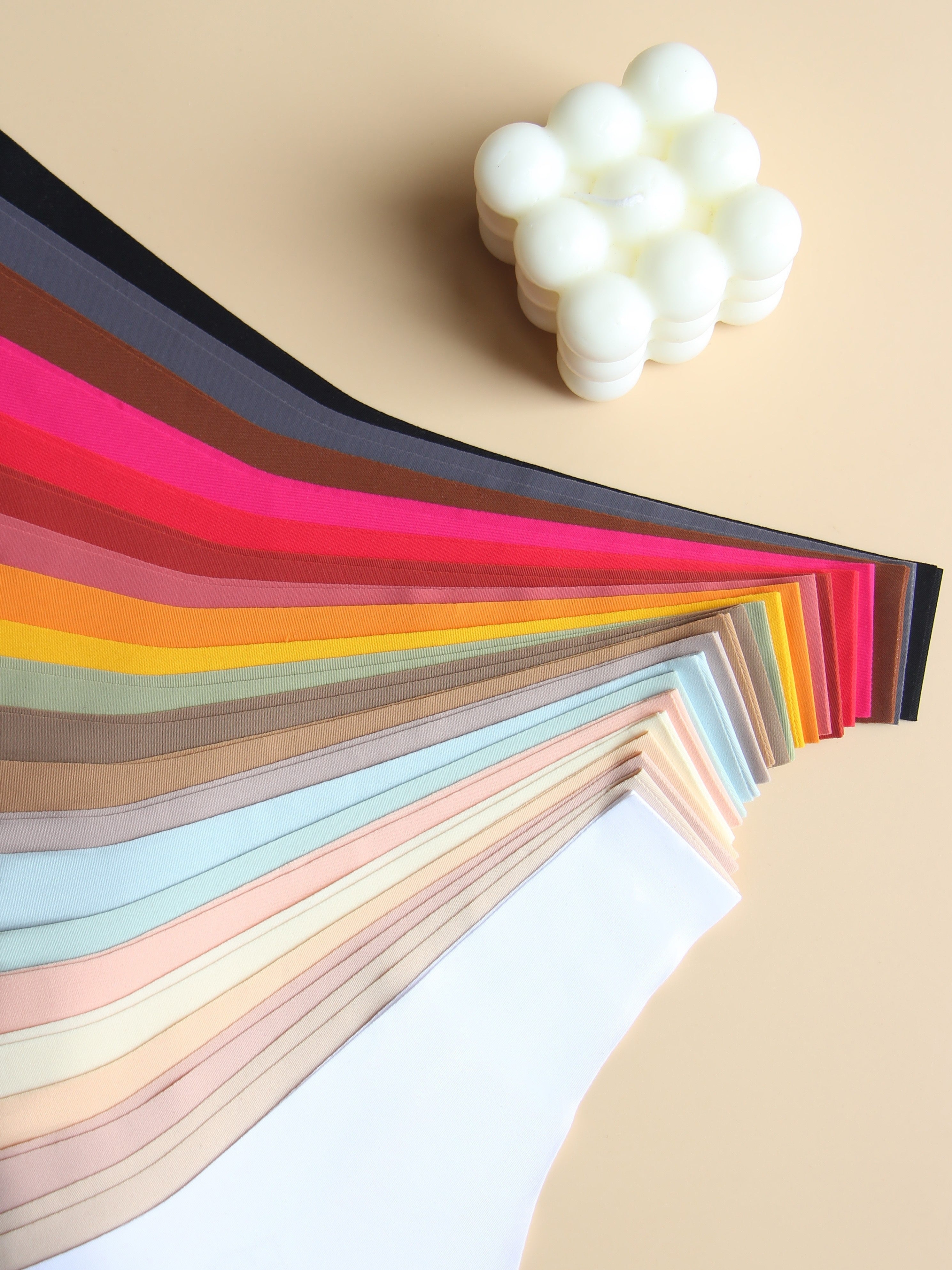 Set of 21 Breathable Seamless V-Style Ladies Underwear Thongs and V-Strings