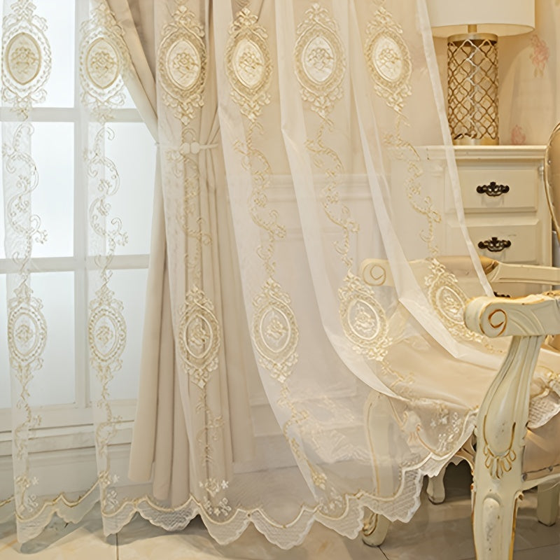 Роскошная занавеска из двойного слоя черного тюля с вышивкой из кружева, предлагающая как мягкость, так и стиль для приватного и шикарного оформления окна.