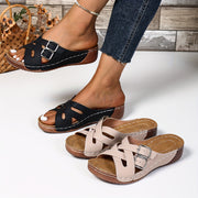 Ayollar uchun kengaytirilgan sandalki ochiq barmoqli, slip-on, yozgi sintetik plyaj poyabzali