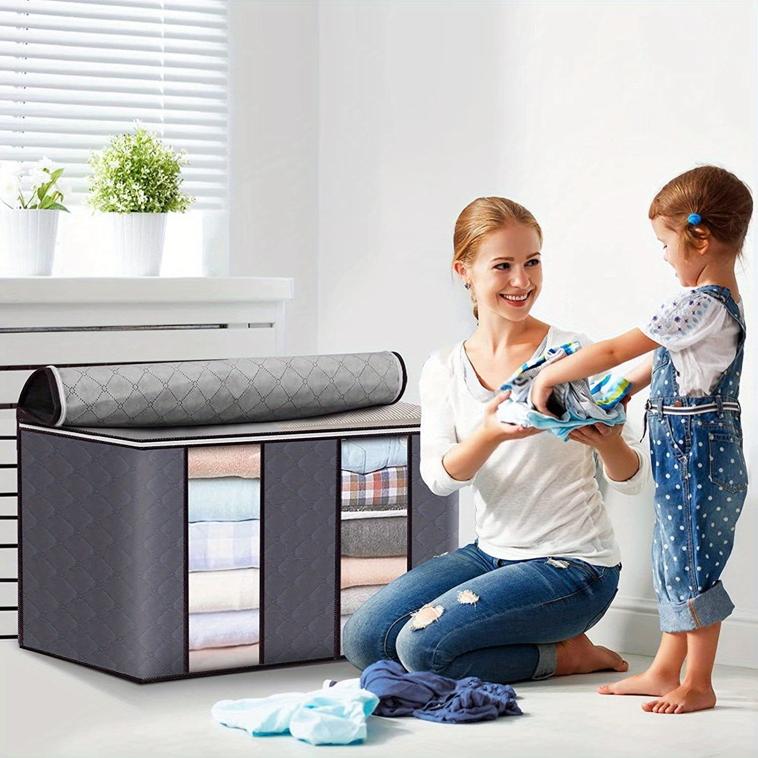 Keng mato kiyim saqlash sumkasi 90L, tutqich va shaffof oynali