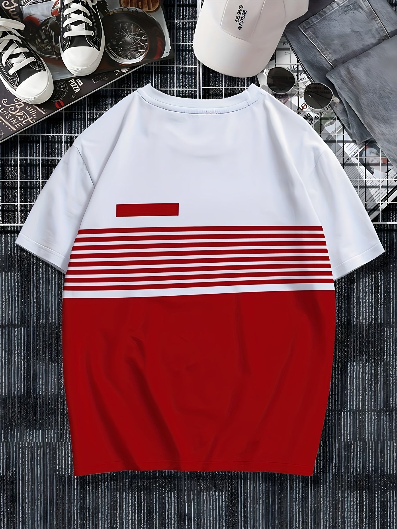 Men's Casual Geometric Pattern Polyester Crew Neck T-Shirt