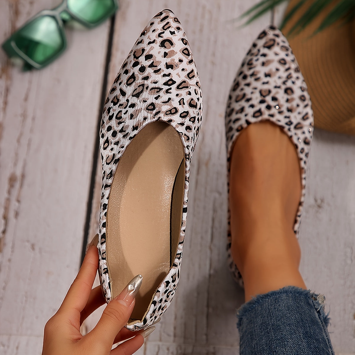 Women Leopard Print Ballet Flats Pointed Toe Slip-On Shoes