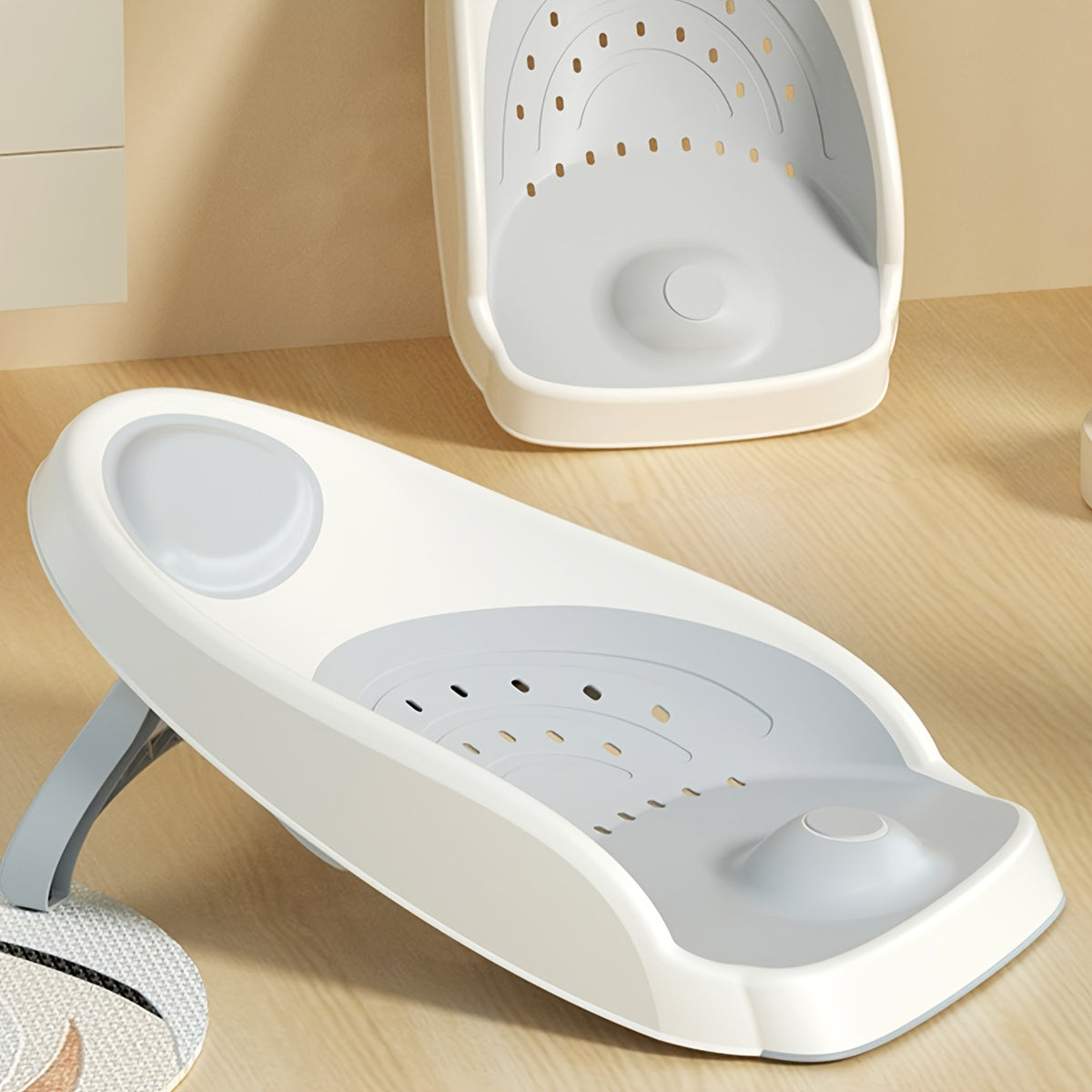 "Suvda o'tirish joyi va qo'llab-quvvatlash stuli to'plami, sirpanishga qarshi to'r bilan, oson saqlash uchun egiluvchan dush yordamchisi, plastik materialdan tayyorlangan, aralash ranglar, 1 dona"