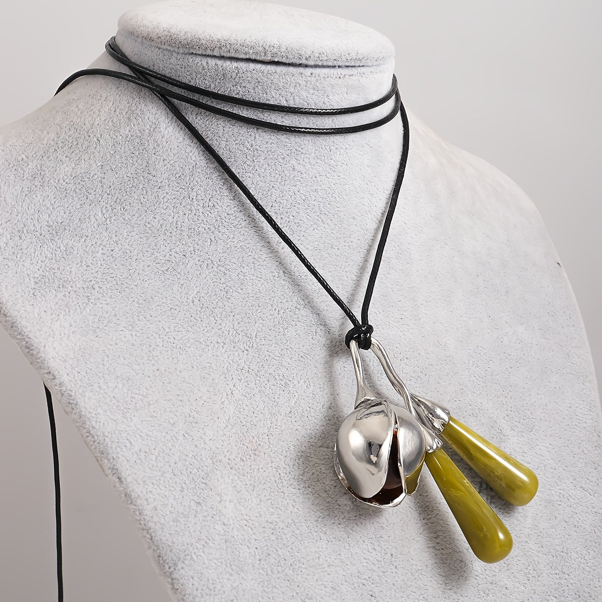 Bohemian Water Drop Oval Flower Heart Pendant Necklace for Women