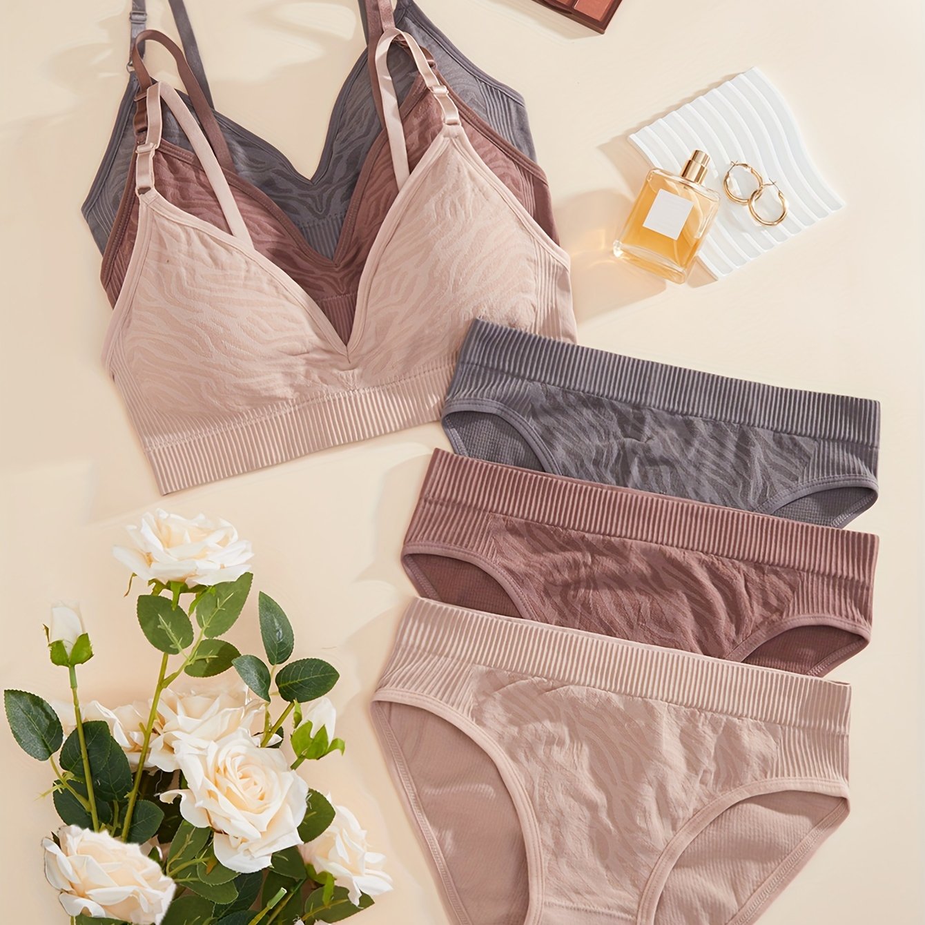 3 комплекта простого однотонного нижнего белья с безкаркасным пуш-ап бюстгальтером