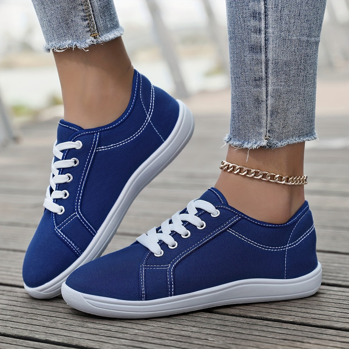 Women's Breathable Canvas Casual Sneakers Wide Width Lace-Up All-Season Black and White