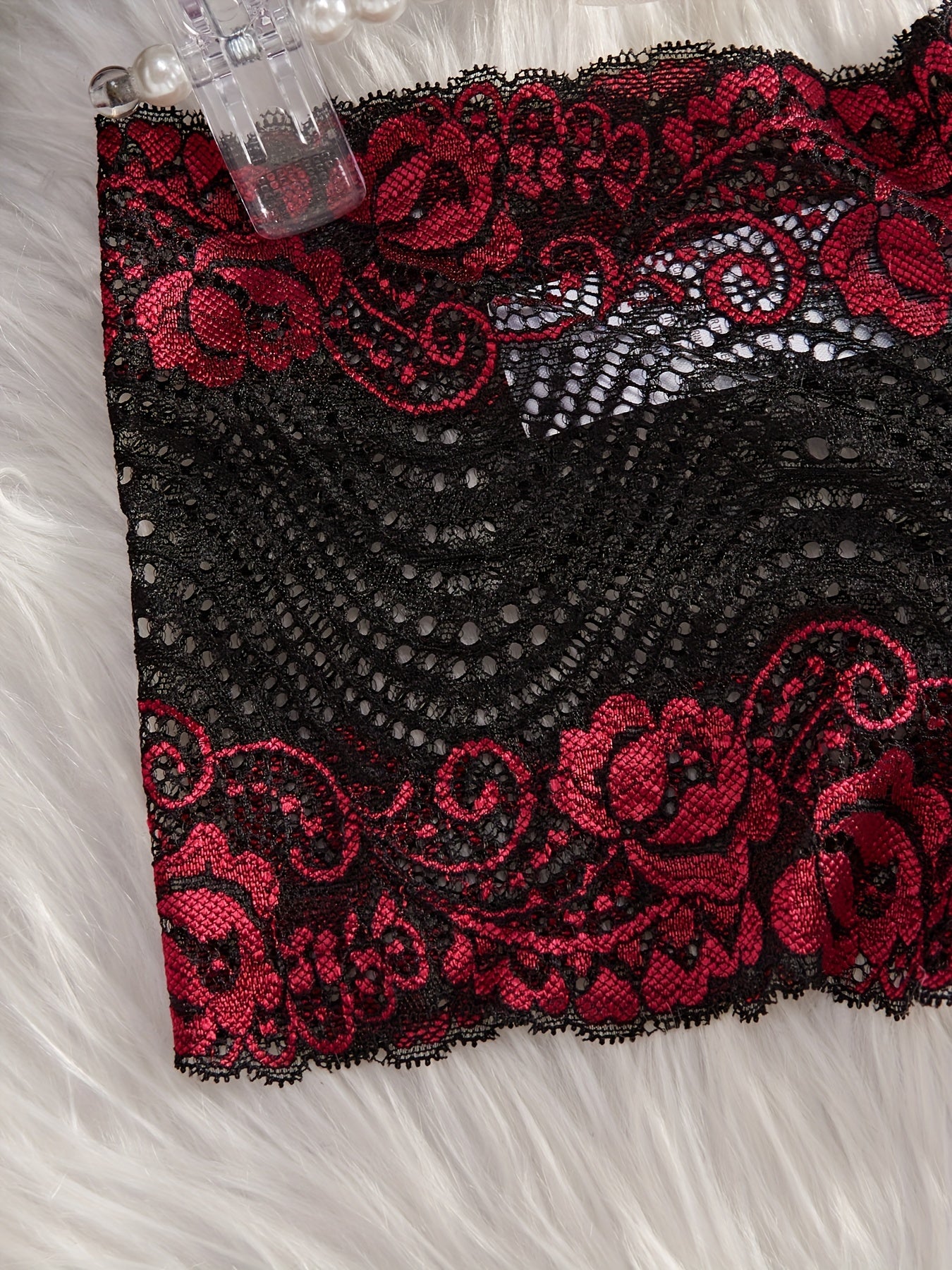 Трусики женские больших размеров с кружевной отделкой, полупрозрачные, с открытым промежностью, средней посадки, с цветочным принтом, черные и изумрудно-зеленые