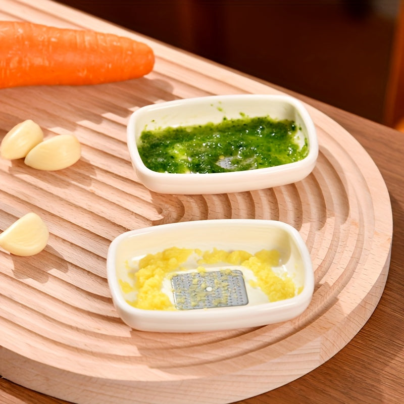 Qattiq po'latdan yasalgan tishli maydalagich oshxonada tez loyni olib tashlash uchun, zanjabil, sarimsoq va boshqa oziq-ovqatlar uchun mos. Oziq-ovqat xavfsiz dizayn va oson ushlash uchun tutqich bilan jihozlangan.