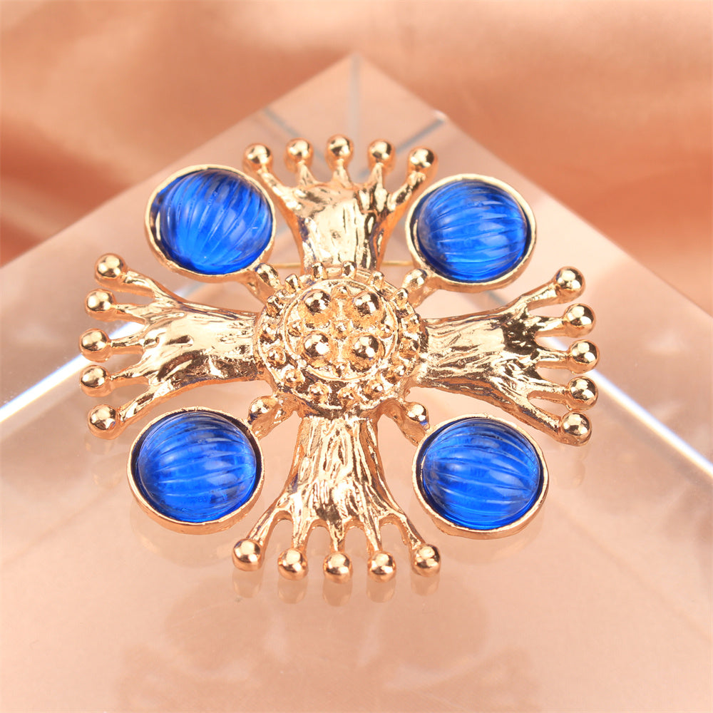 Baroque Crown Brooch with Rhinestones Elegant Jewelry for Outfits and Accessories