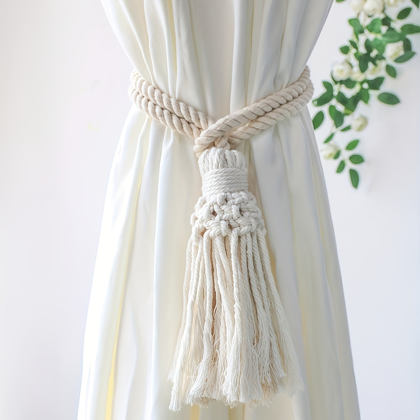 Set of 2 Hand-Woven Curtain Tiebacks with Tassel Decoration for Bedroom Living Room