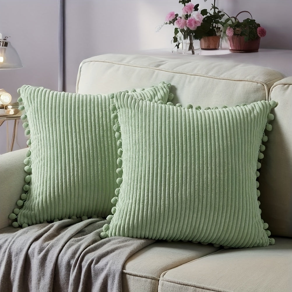 2 чехла для подушек из вельвета с меховыми шариками, идеально подходят для декора гостиной или спальни (подушки не включены).