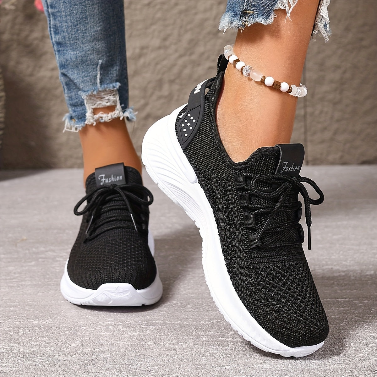 Ayollar uchun katta oq casual slip-on sport poyabzali bahor va yoz uchun