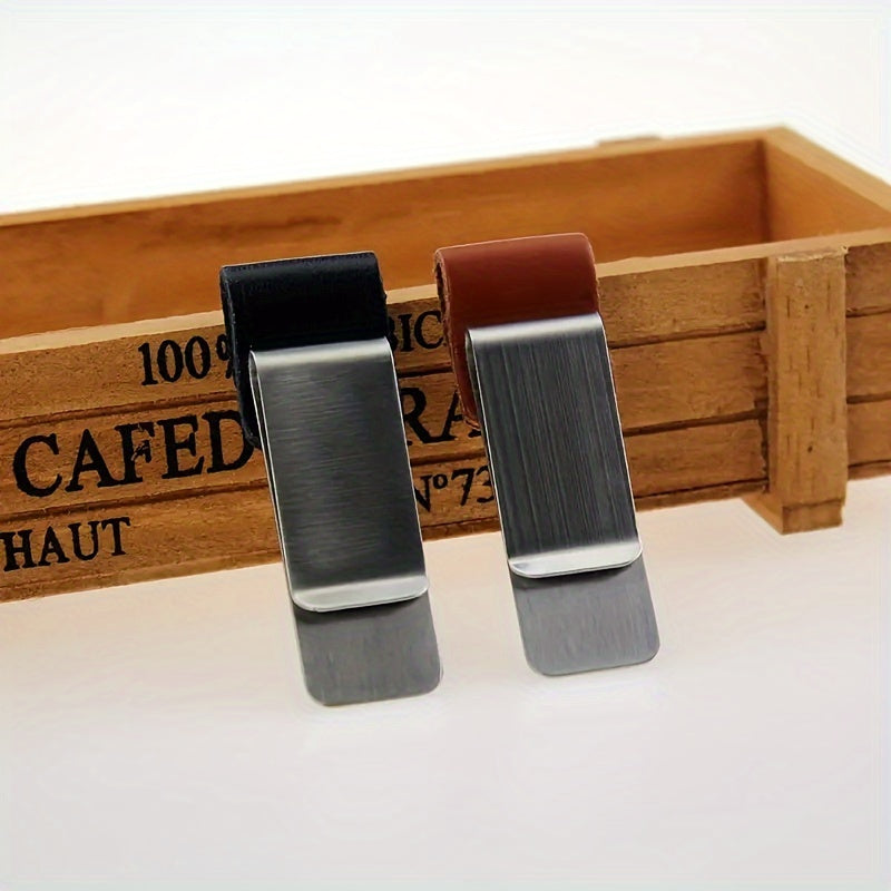 Vintage ilhomlangan metall qalam va pul klipi, maktab va ofisda foydalanish uchun ideal. Daftarlarga va kundaliklarga mo'ljallangan engil zanglamaydigan po'latdan yasalgan ushlagich.