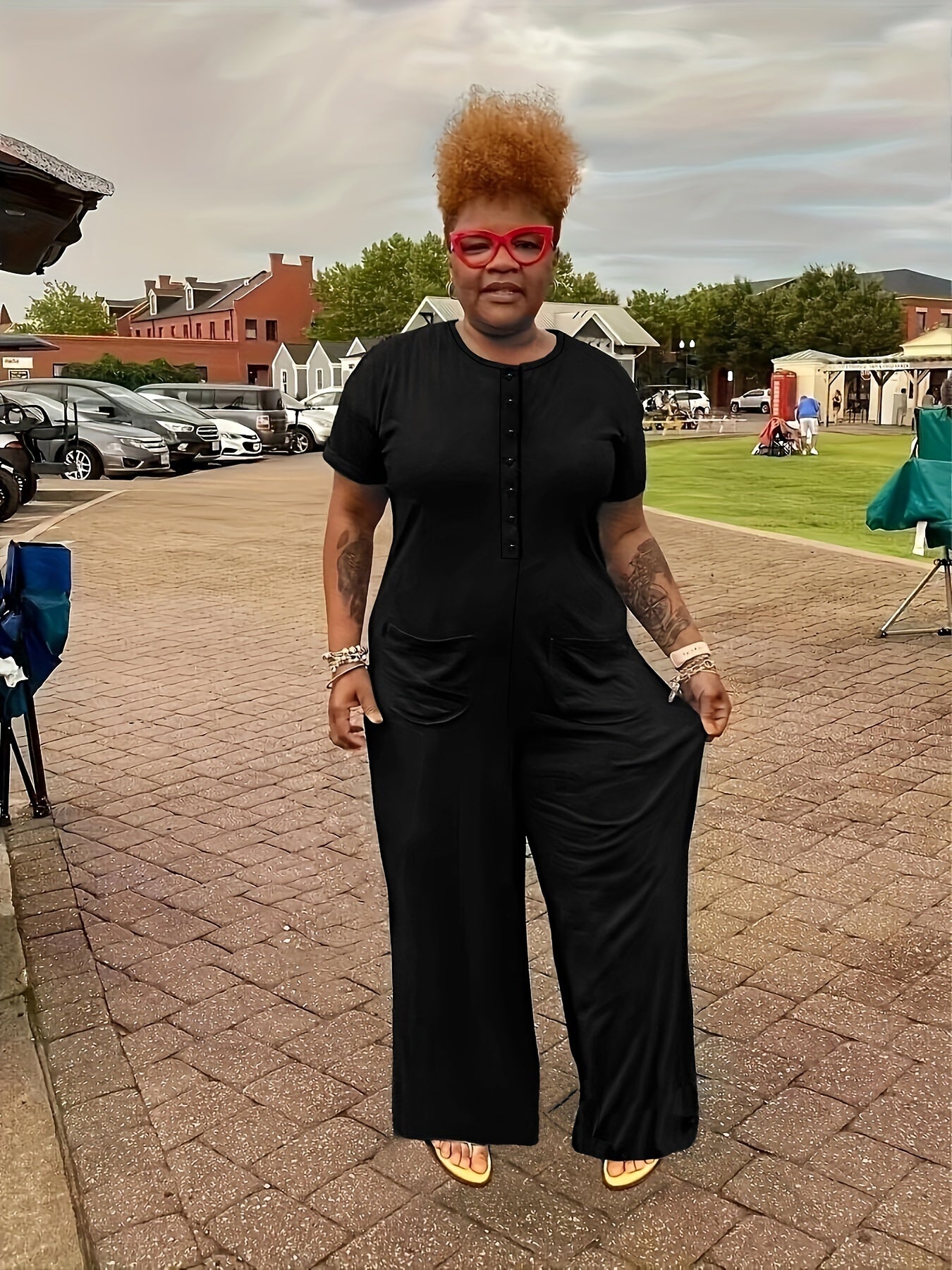 Plus Size Women’s Solid Short Sleeve Jumpsuit With Pockets