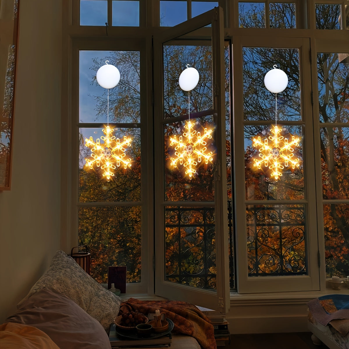 LED Snowflake String Lights Battery Operated Warm White Holiday Decoration for Christmas and Thanksgiving