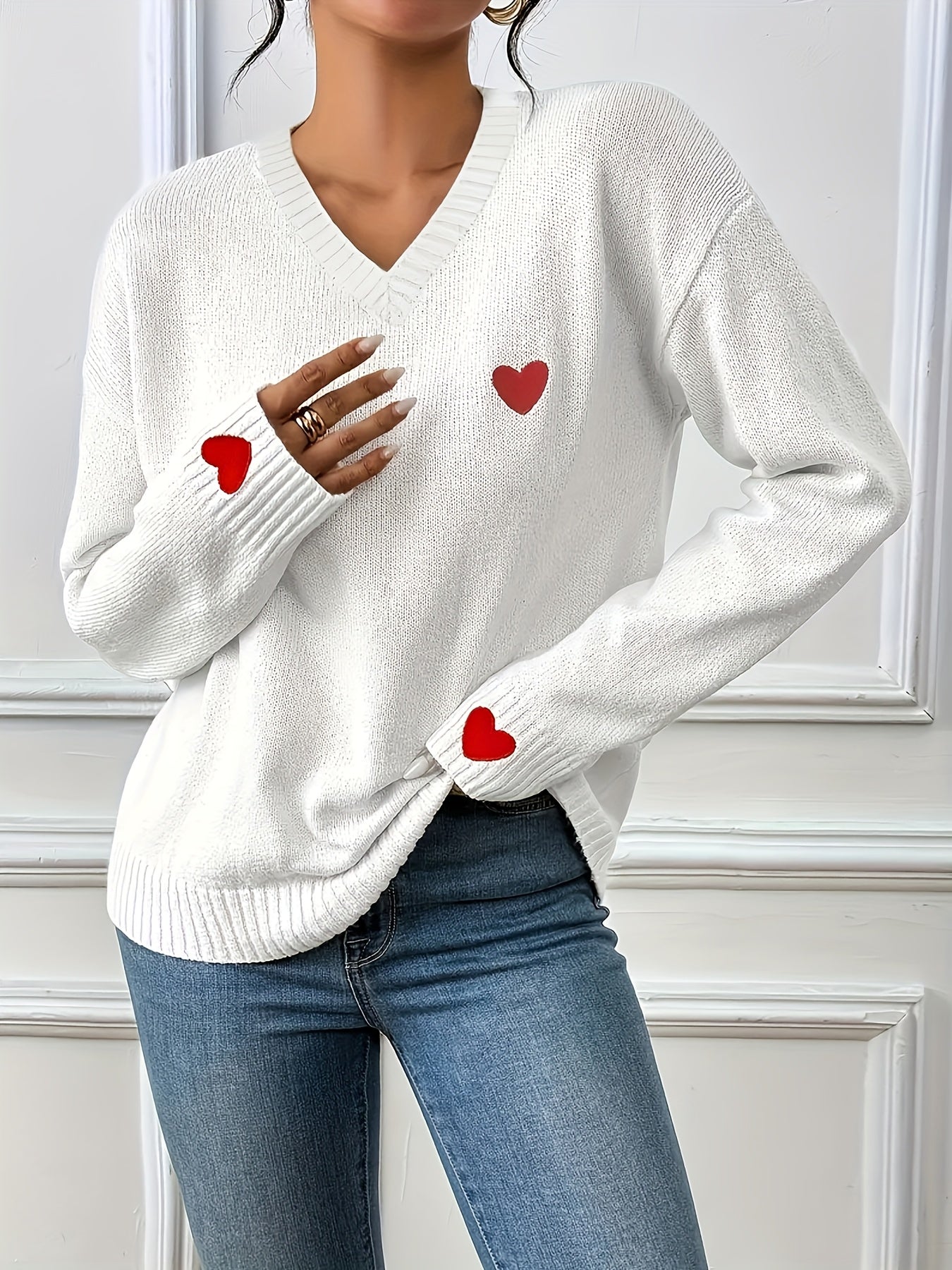 Plus Size Women's V-Neck Sweater with Red Heart Decorations Cozy Fall Winter Pullover