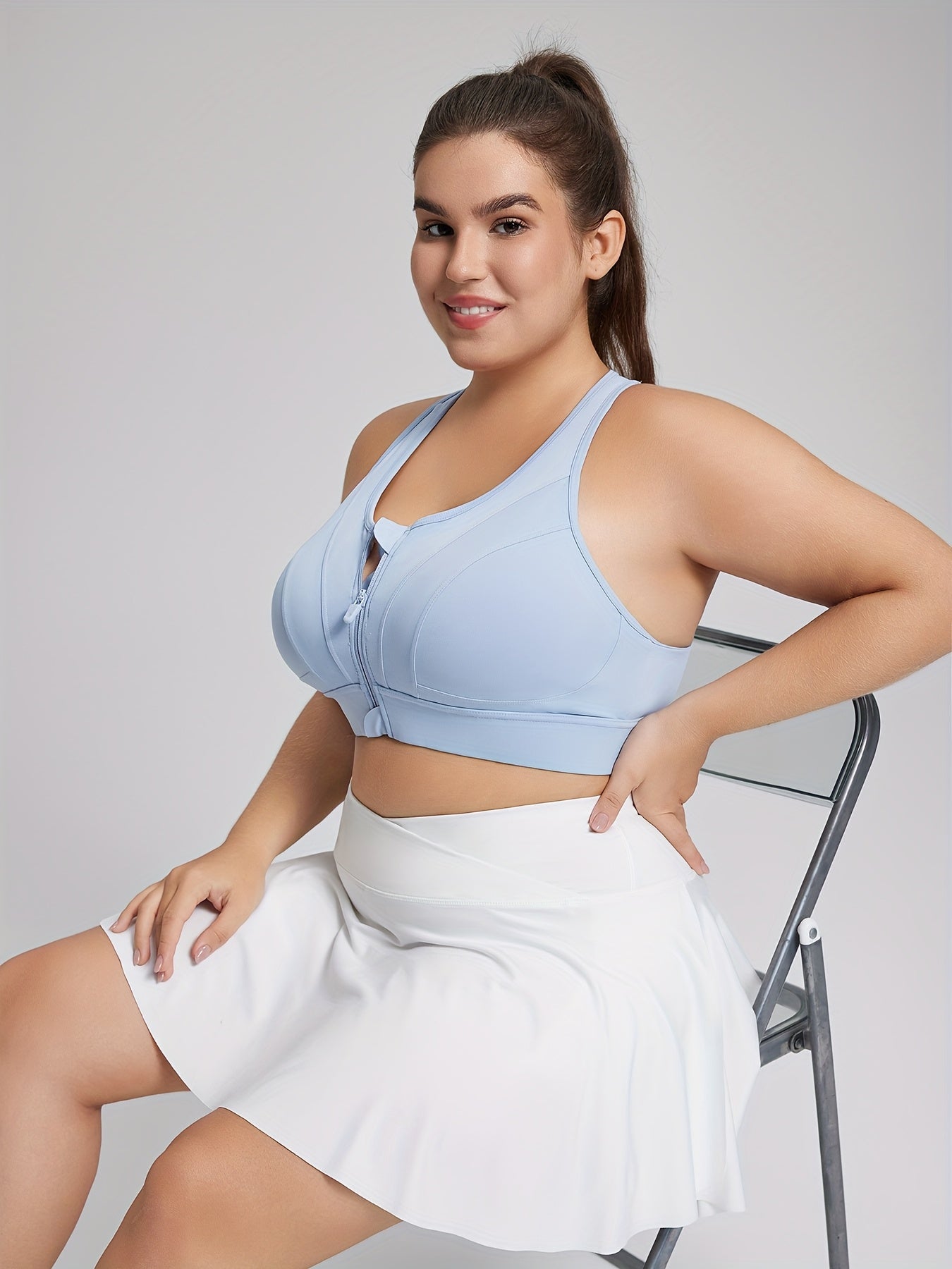 Plus Size Women's Zipper Sports Bra Yoga Vest with Padded Bust and Back Support