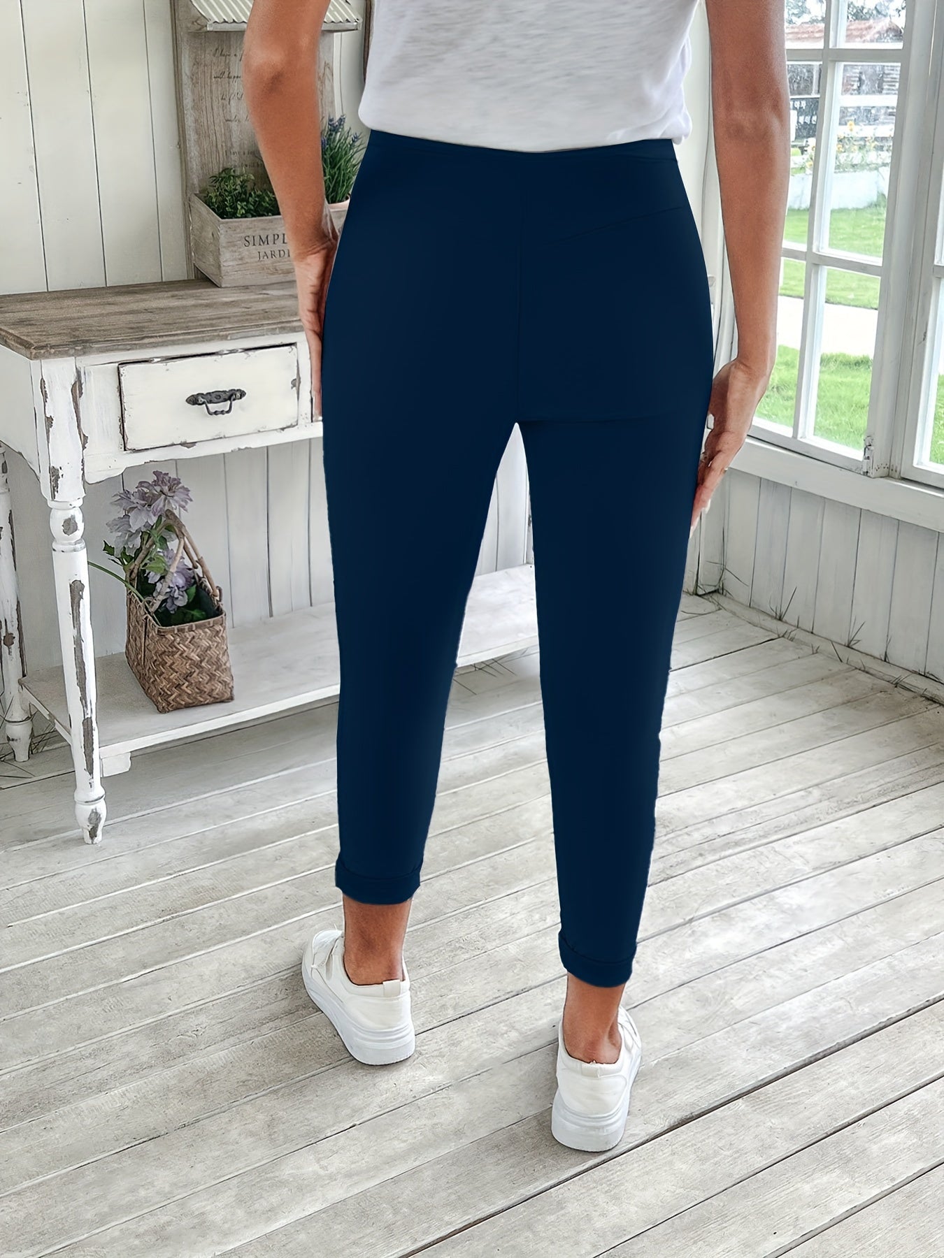 Women's Navy Blue Drawstring Jogger Pants Made of Stretchy Polyester with Pockets