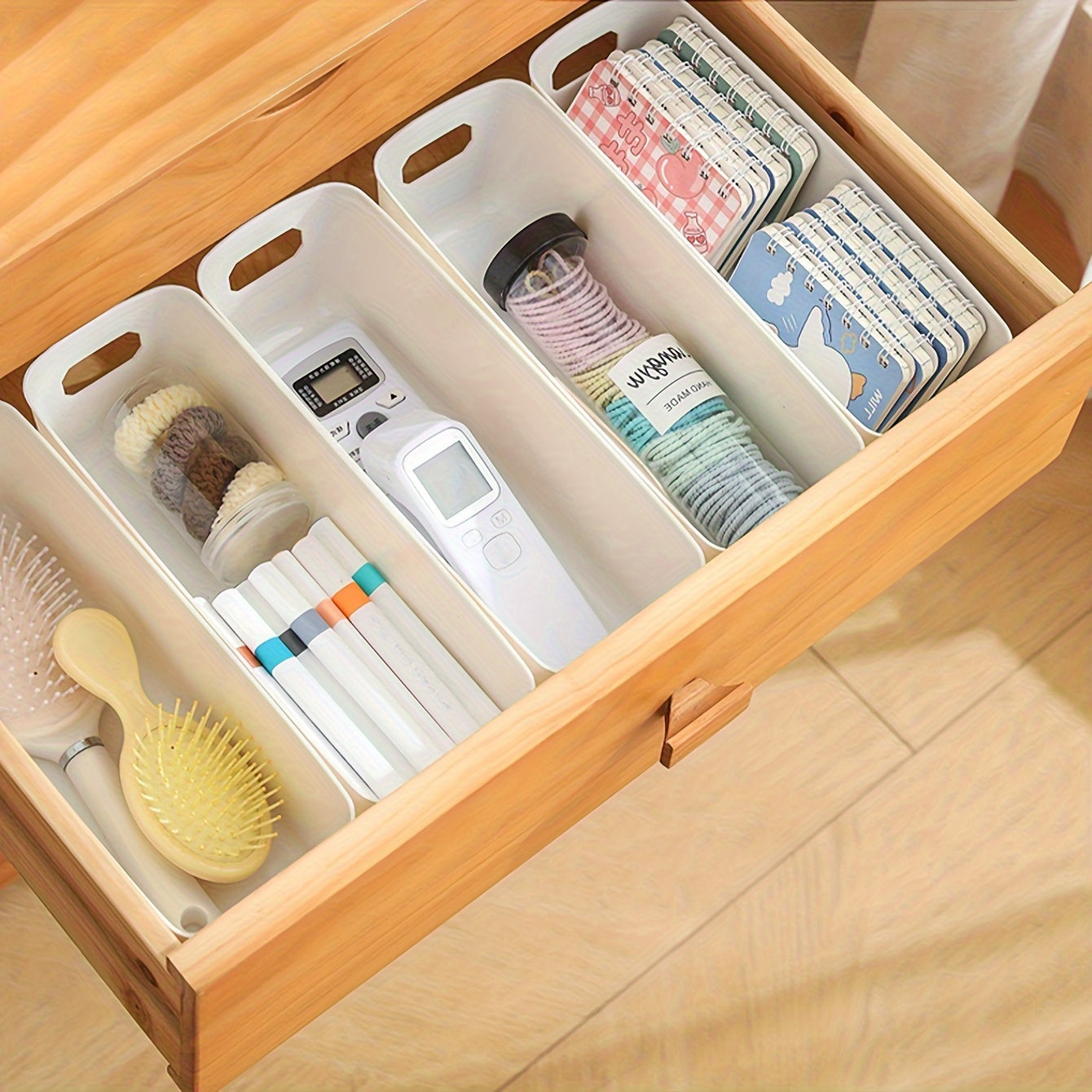 Ichki kiyim va paypoqlarni tartibga solish uchun 10 ta plastik saqlash qutisi to'plami, uy oshxonasida yoki shkafda foydalanish uchun ideal. Ushbu mustahkam tortma bo'linmalari kiyim va aksessuarlarni tartibga solish uchun mukammaldir.