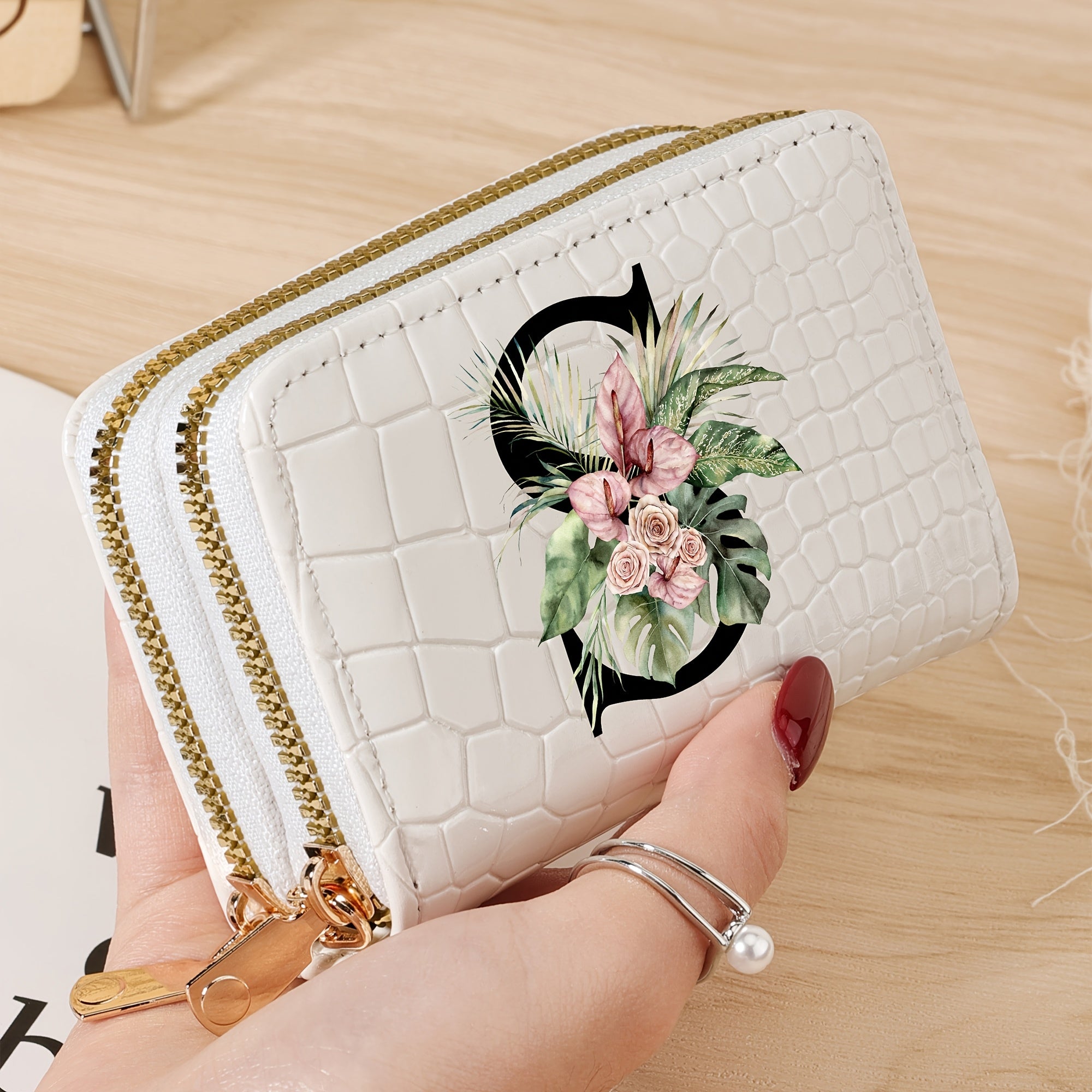 Cartera para tarjetas de crédito para mujer con estampado floral de letras, negro y blanco, gran capacidad, con cremallera y textura de cocodrilo en PU