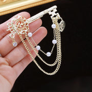 Elegant Key-Shaped Brooch with Rhinestones Pearl and Chain Tassel for Women and Men