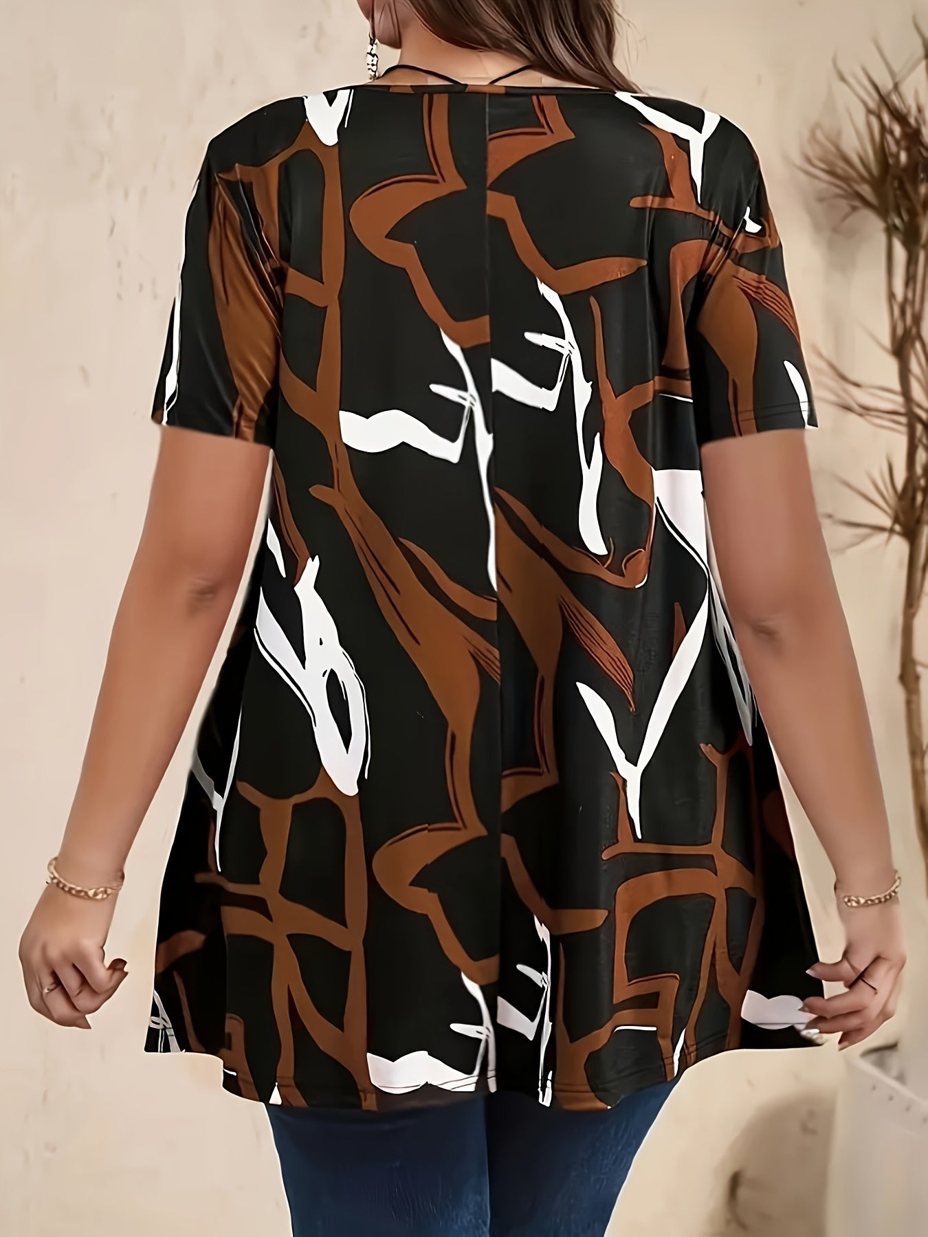 Women's Short Sleeve T-Shirt with Random Print Polyester Crew Neck All Seasons Knit Fabric