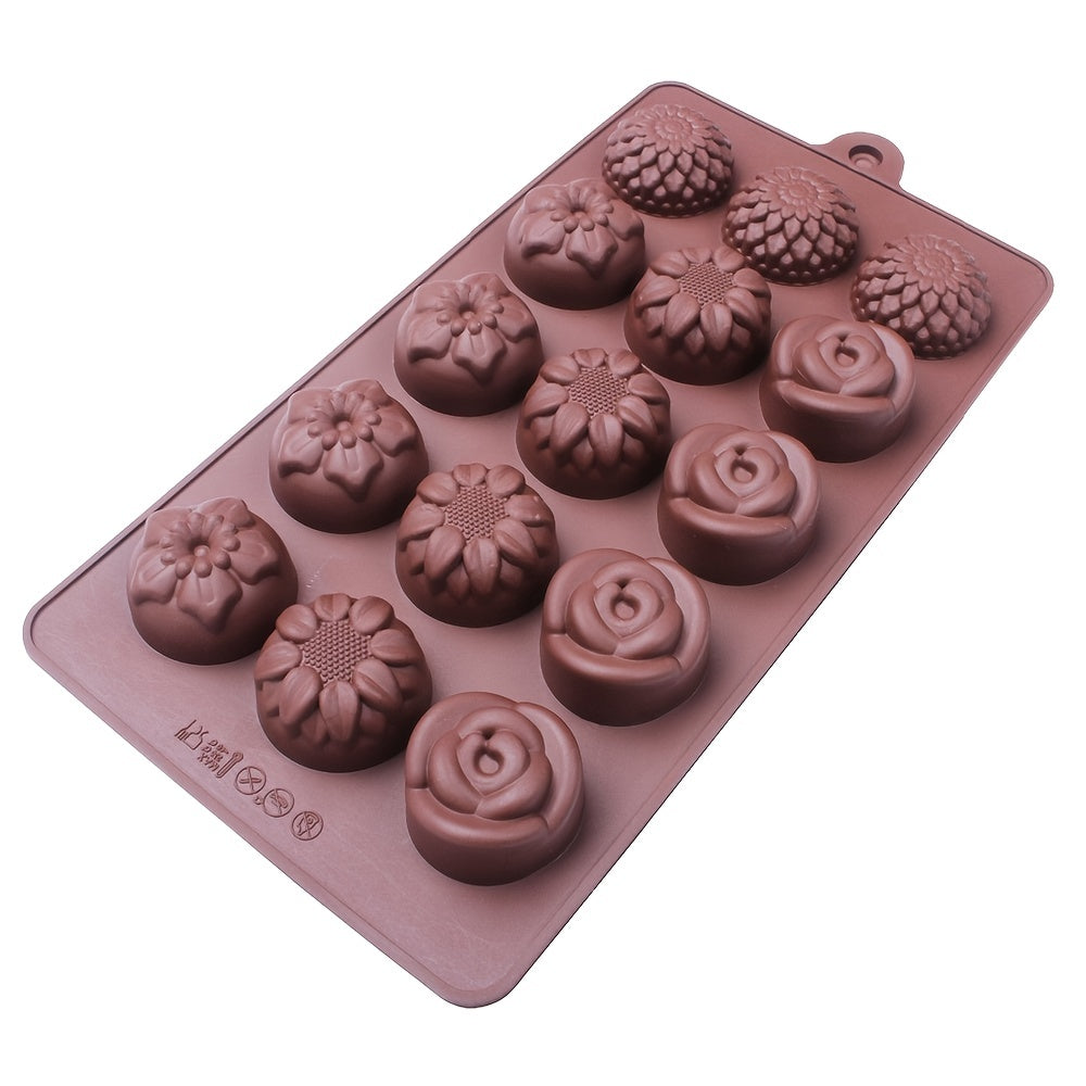 15 Small Flower-Shaped Silicone Molds for Soap, Candy, Jelly, Mousse, and Desserts