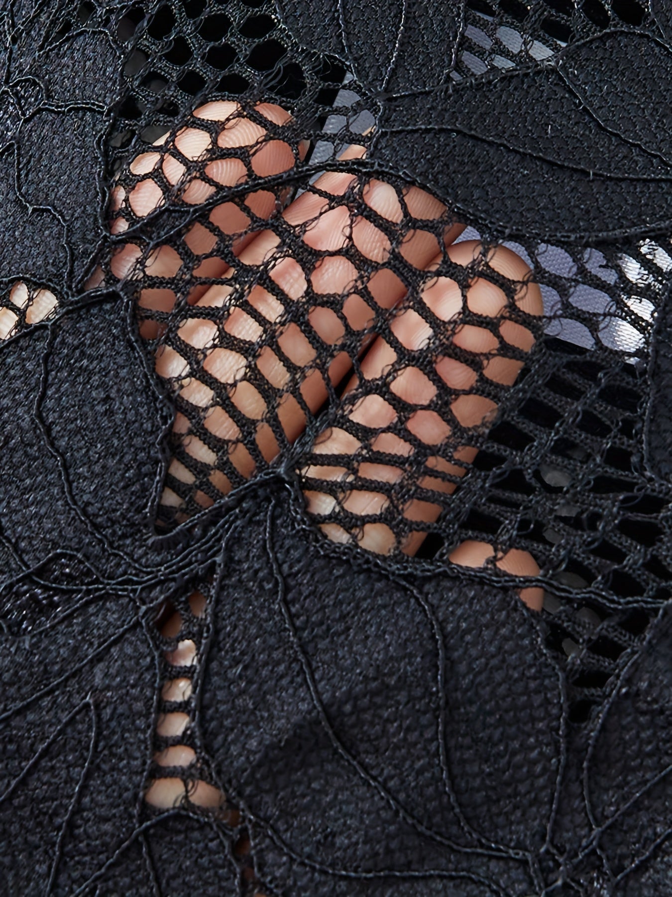 Plus Size Women's Black Lace Panties With Maple Leaf Embroidery