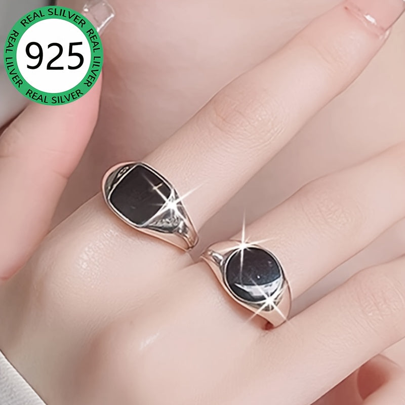 To'rtburchak yoki dumaloq 925 sterling kumush muhr halqasini tanlang – erkaklar va ayollar uchun mos yuqori sifatli sozlanadigan aksessuar. Sovg'a qutisi bilan birga keladi.