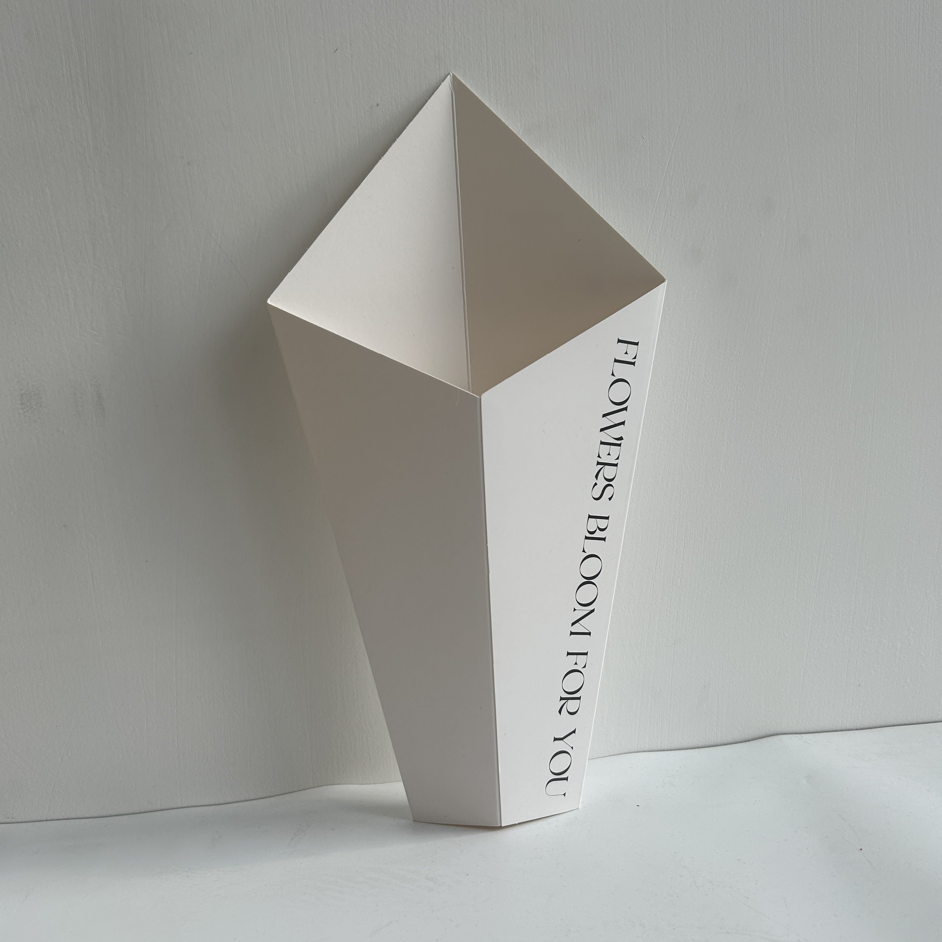 Set of 10 Floral Gift Bags for Birthdays Weddings and Mother's Day Durable Paper Handles