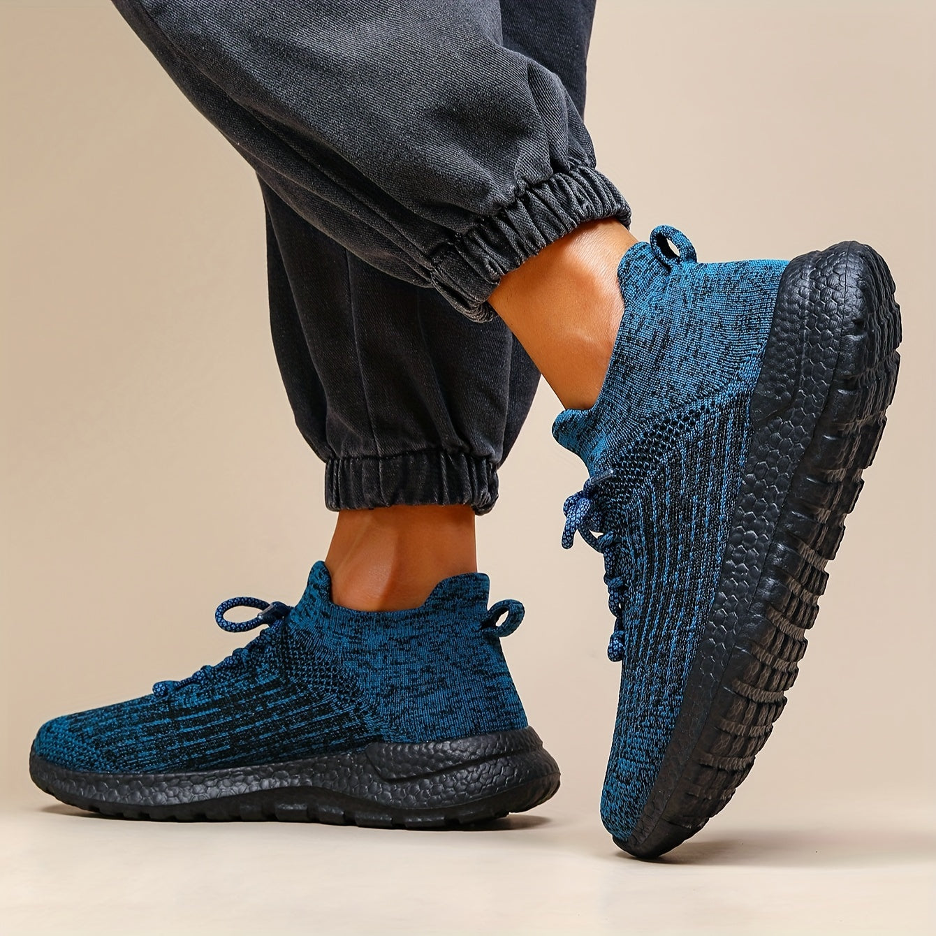 Men's Breathable Fabric Sneakers for Casual and Sports Activities