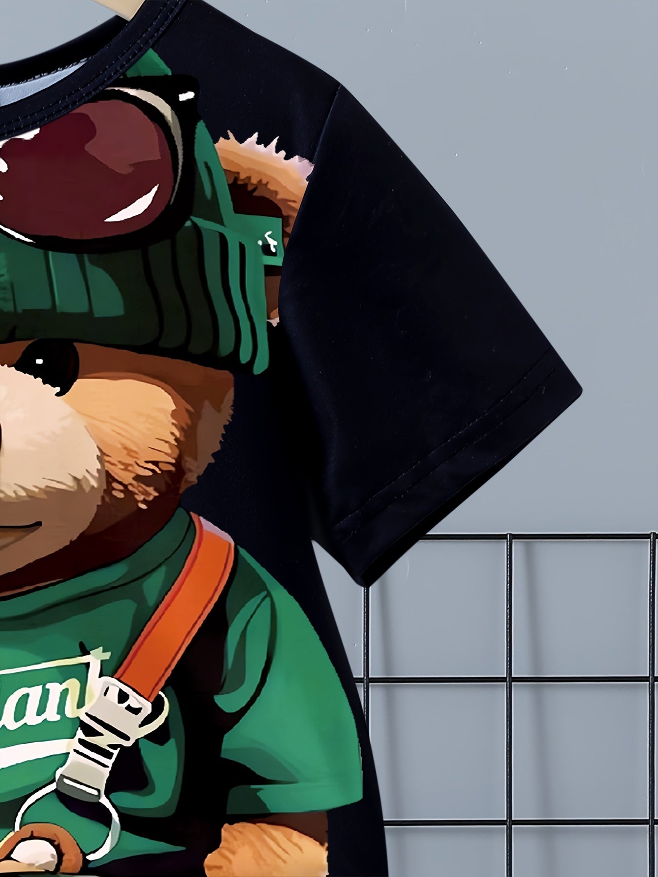 Boys' Summer Cartoon Bear Outfit Crew Neck T-Shirt and Knit Shorts Regular Fit