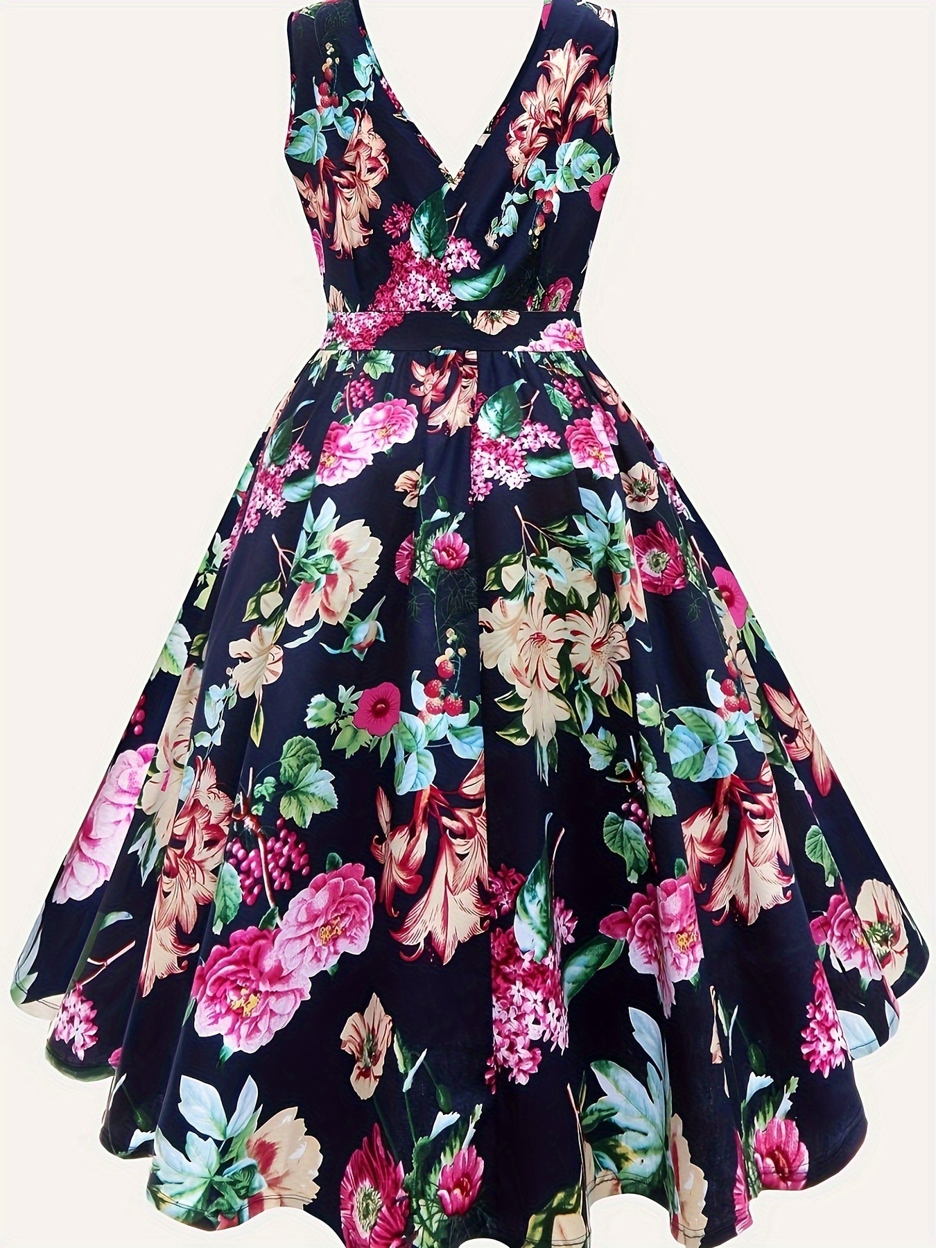 Yoz uchun ayollar uchun V-yuvalangan, yengsiz ko'ylak, mashinada yuvish mumkin, cho'ziluvchan mato. HOZIR xarid qiling!