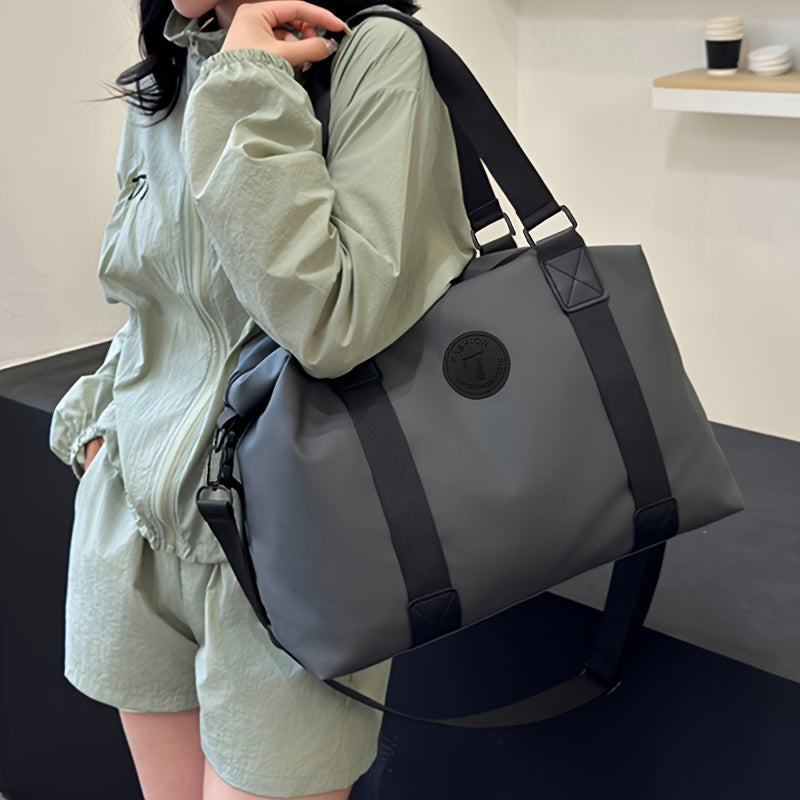 Ayollar uchun khaki rangidagi nylon sayohat sumkasi, katta sig'imli, kengaytiriladigan tutqichi va tasodifiy uslubi bilan.