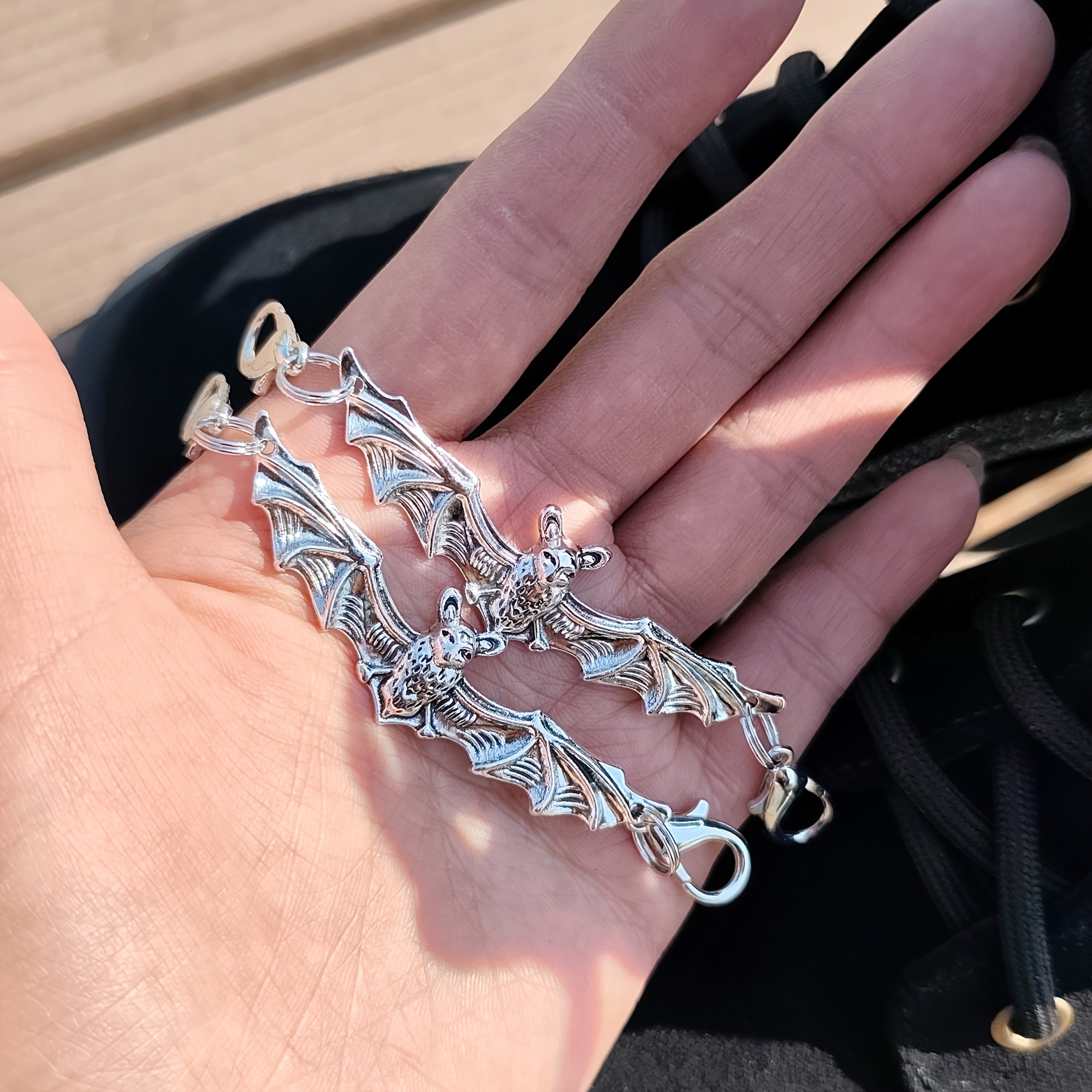 Women Gothic Shoe Charms 2pcs Bat Wing Love Letter Lace Chain Zinc Alloy