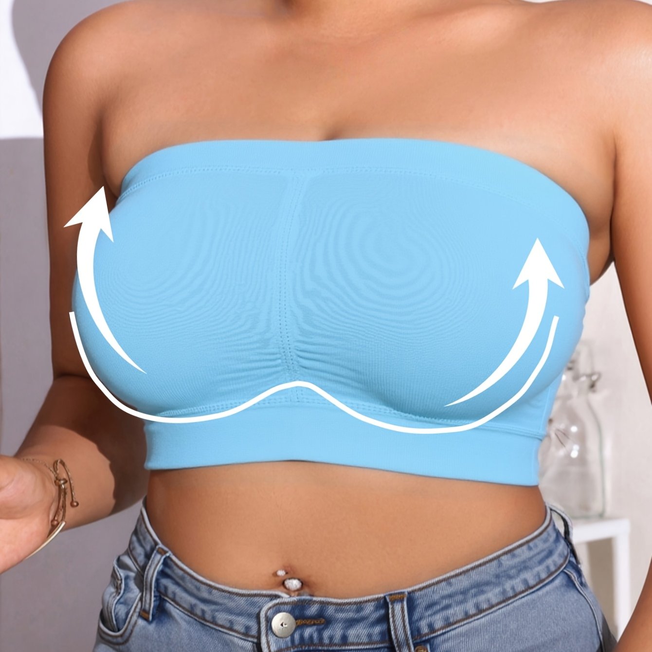 Women's Seamless Wireless Strapless Sports Bandeau Bra for Running and Gym Black Medium